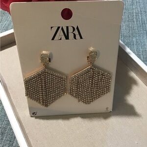 Gorgeous ZARA Rhinestone Earrings.Just Right For Holidays!! That Special Event.🌺